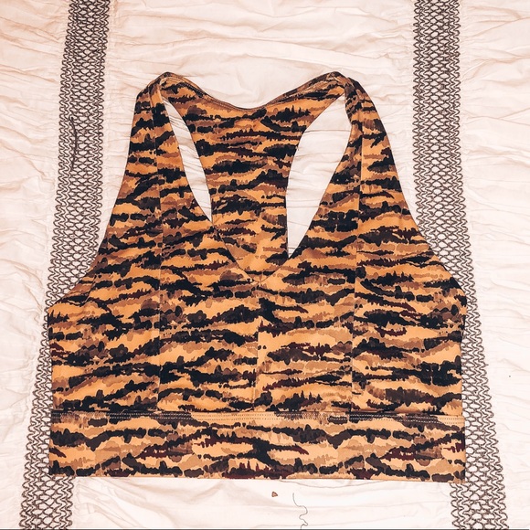 Fabletics Matching Workout Set - Picture 3 of 3